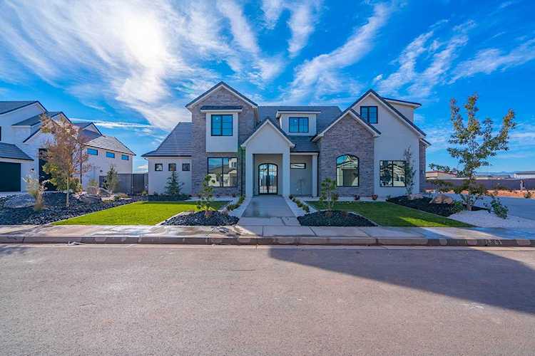 3098 Blue Heron DR St George, UT 84790
