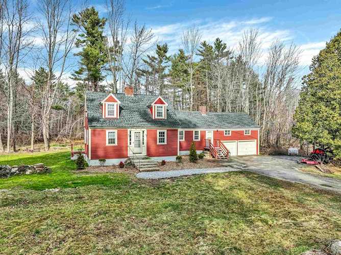 303 Center Rd Goshen, NH 03752