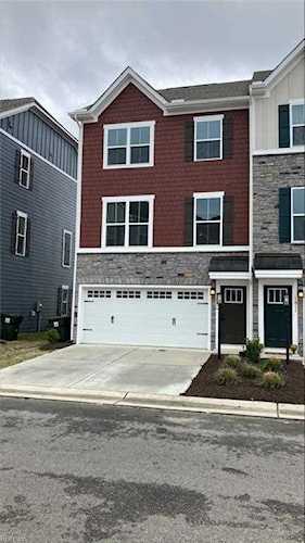 1017 Gabion Way Chesapeake, VA 23323