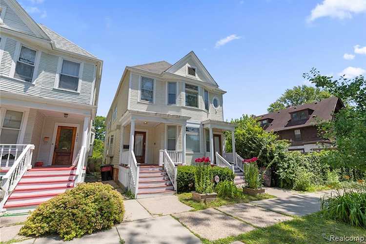 1722 Parker St Detroit, MI 48214 | MLS 20221018765 Photo 1