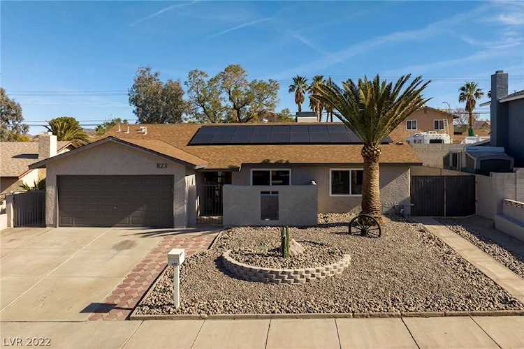 823 Cherry Dr Henderson, NV 89002
