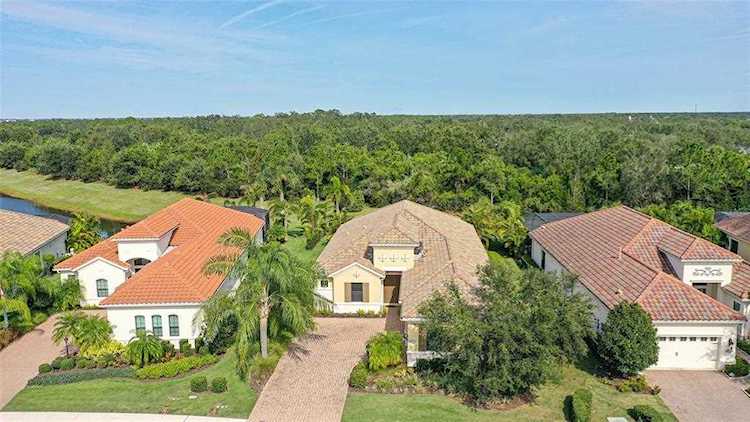 14707 Castle Park TERRACE Lakewood Ranch, FL 34202