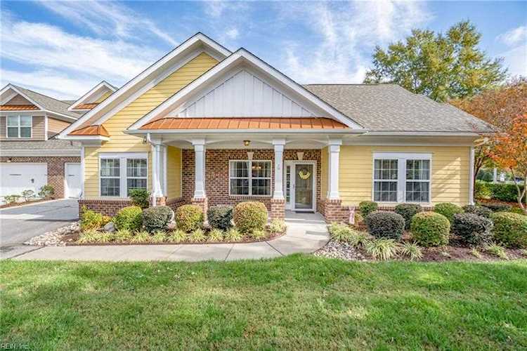1511 Rosehill Dr Chesapeake, VA 23320