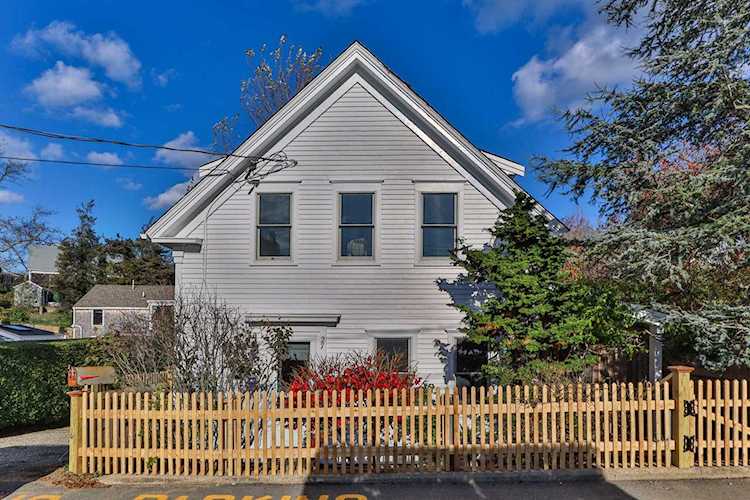 27 Nickerson Street Provincetown, MA 02657