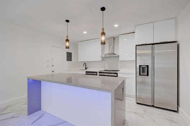 6261 NE 19th Avenue #1211 Fort Lauderdale, FL 33308