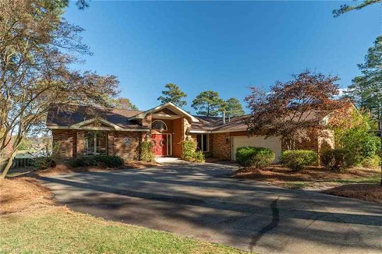 124 Pitchkettle Point Circle Suffolk, VA 23434