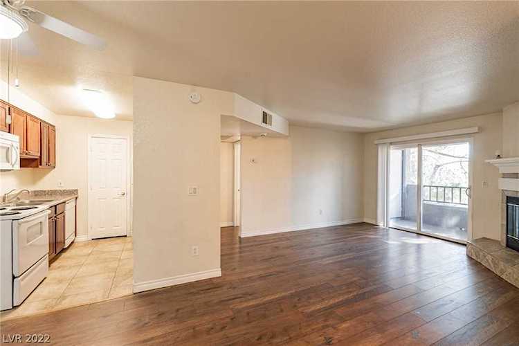 2606 S Durango Dr #274 Las Vegas, NV 89117