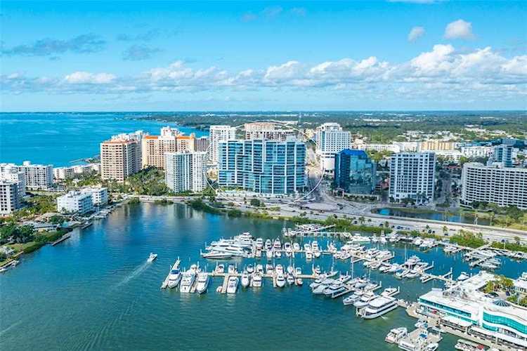1155 N Gulfstream Ave #207 Sarasota, FL 34236