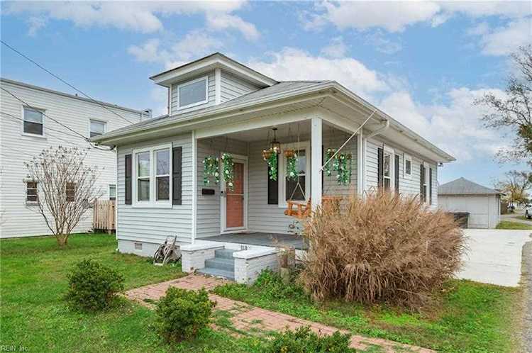 113 S Fourth St Hampton, VA 23664