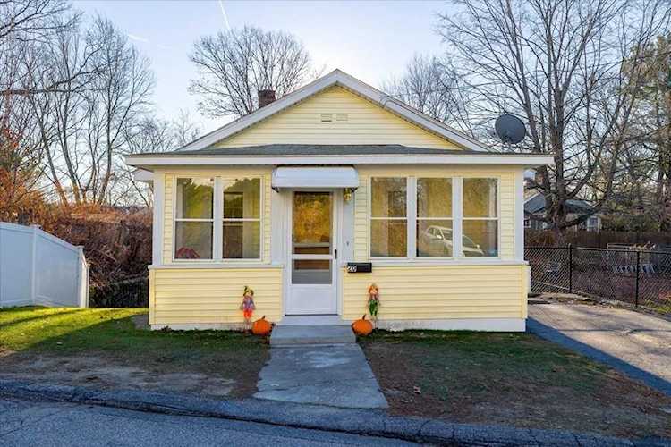 20 Alpine Trl Auburn, MA 01501 | MLS 73060527 Photo 1