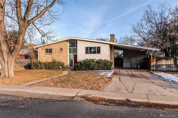 490 Quentin St Aurora, CO 80011