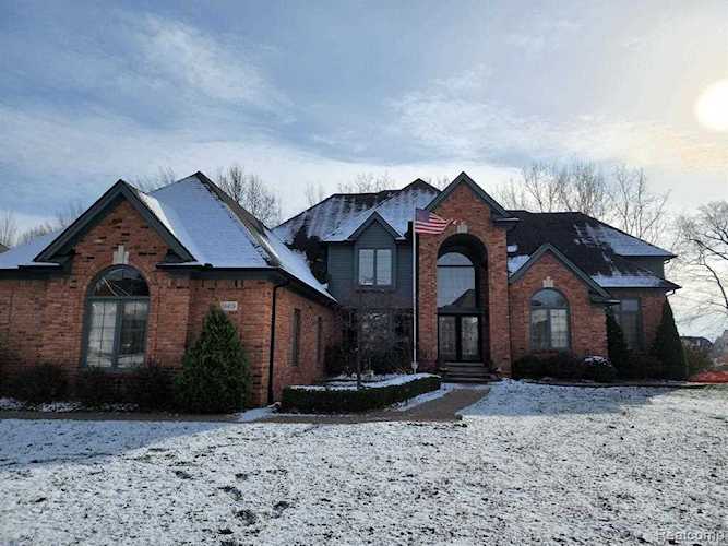 14418 Knightsbridge Shelby Twp, MI 48315