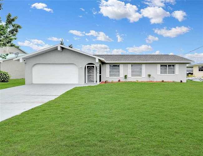 2236 Broad Ranch Dr Port Charlotte, FL 33948