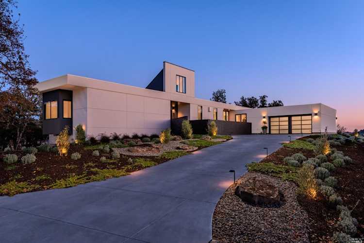 1020 Meadow Vista Trail Santa Rosa, CA 95404