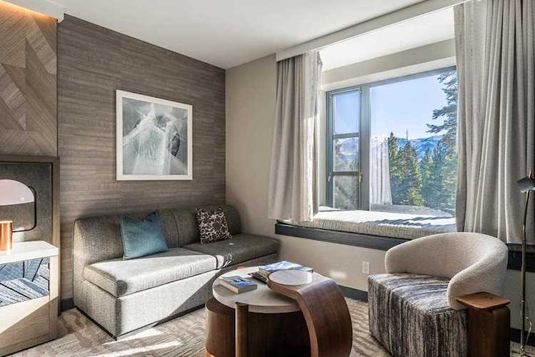 50 Hillside Mammoth Lakes, CA 93546