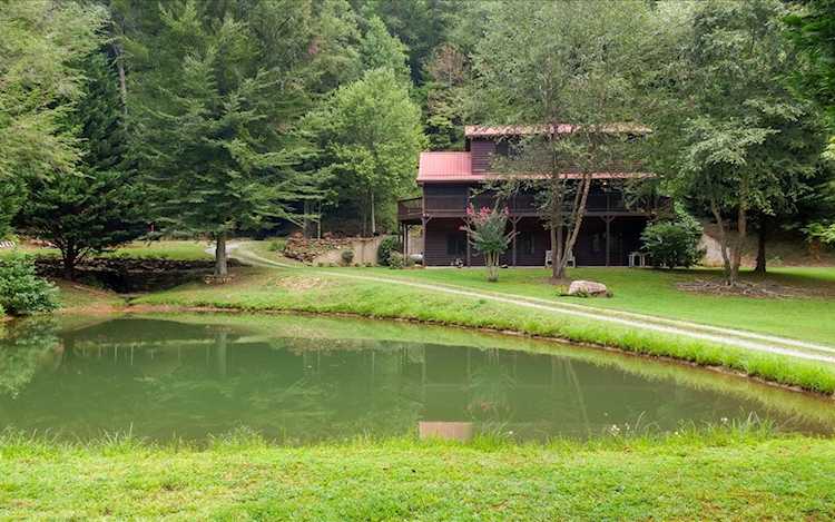 389 Ross Creek Rd Ellijay, GA 30536