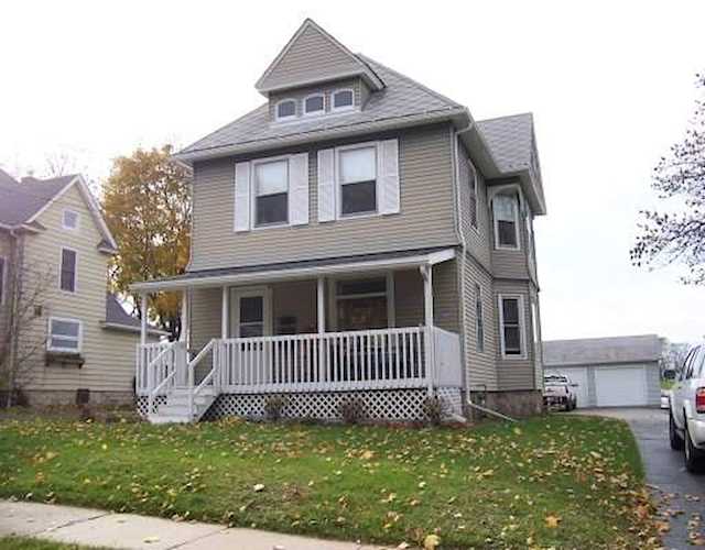 526 Austin Ave Woodstock, IL 60098