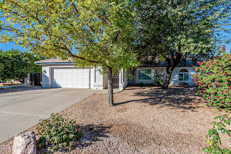1358 N Raven Mesa, AZ 85207