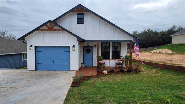 901 Pecos River Drive Granbury, TX 76048