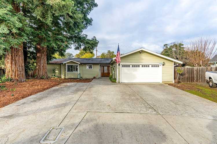 164 Mayfield Court Napa, CA 94558