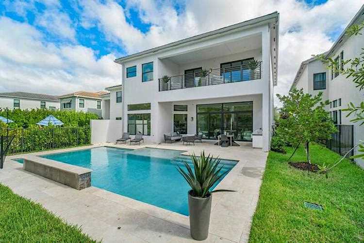 8988 Dulcetto Court Boca Raton, FL 33496