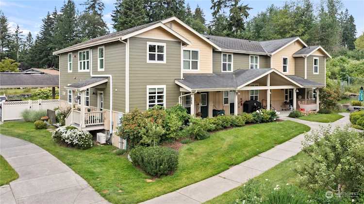 7701 Beacon Place NE #107 Bremerton, WA 98311 | MLS® 2009649 Photo 1