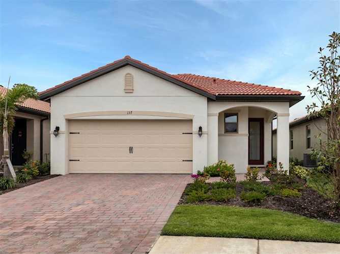 137 Soliera St Nokomis, FL 34275