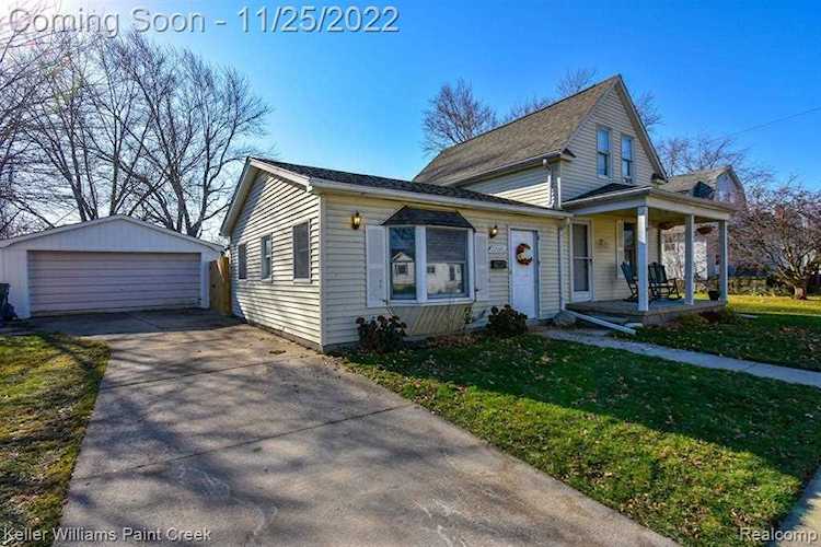 22646 Stephens Saint Clair Shores, MI 48080