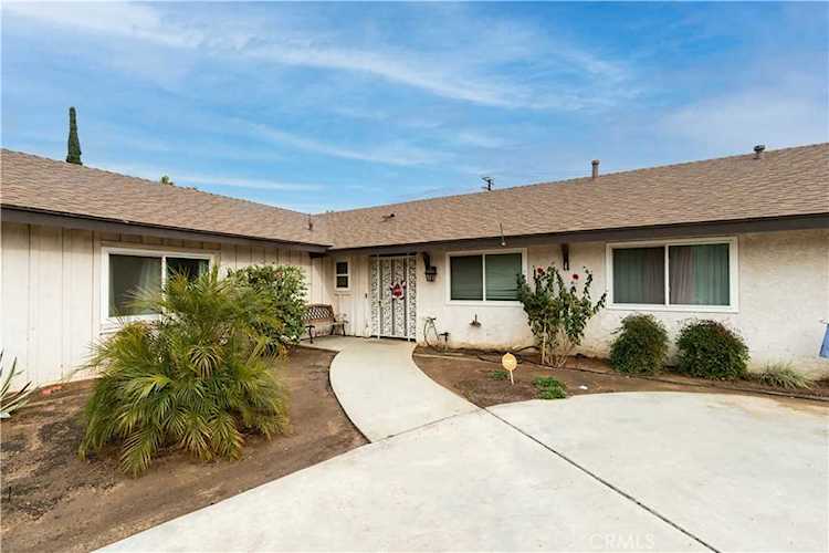 5490 Camino Real Riverside, CA 92509 | MLS EV22237459 Photo 1