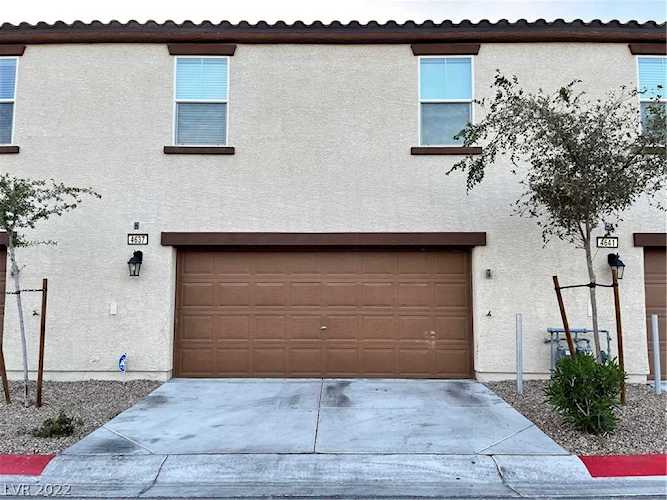 4637 Dover Straight St Las Vegas, NV 89115