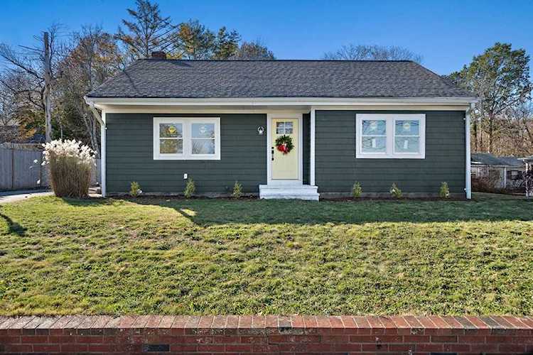 6 Braunecker Rd Plymouth, MA 02360