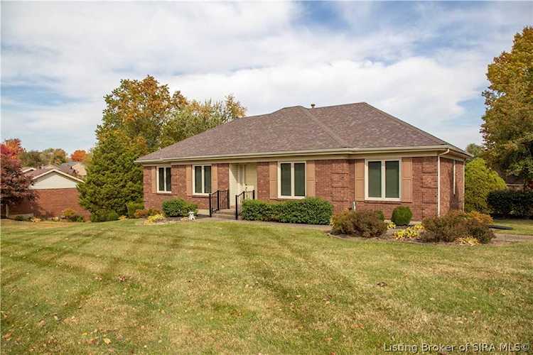 4118 Klerner Ln New Albany, IN 47150