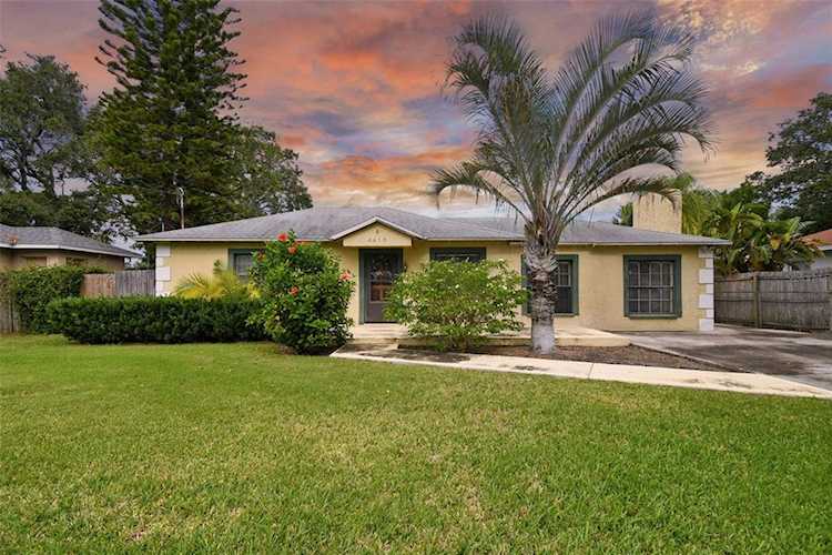4419 W Bay Villa Ave Tampa, FL 33611