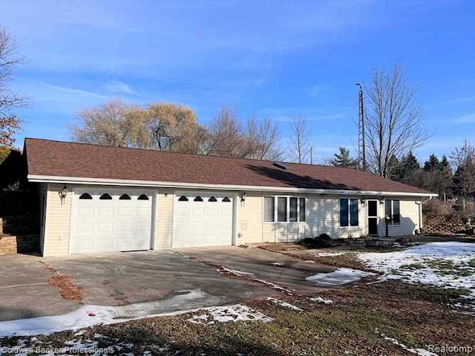 7707 W Lansing Rd Woodhull Twp, MI 48872 | MLS 20221063990 Photo 1
