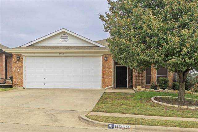 9952 Blue Bell Drive Fort Worth, TX 76108