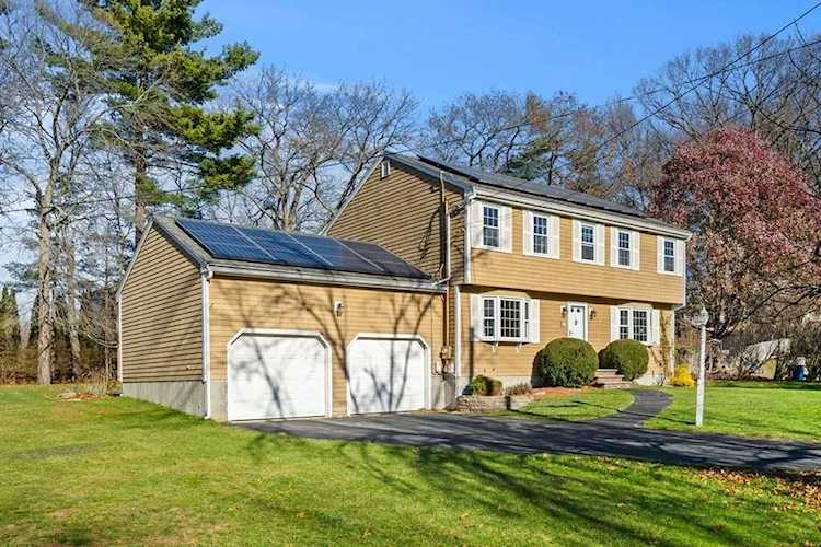 53 Riverview Ave Methuen, MA 01844 | MLS 73060592 Photo 1