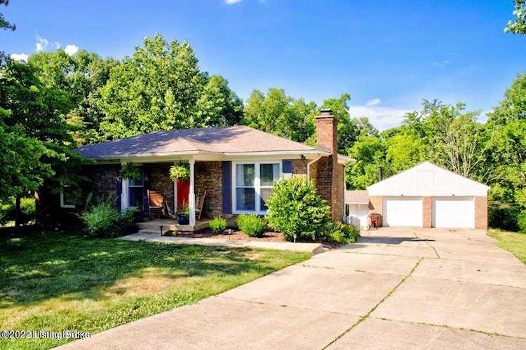 340 Locust Dr Taylorsville, KY 40071