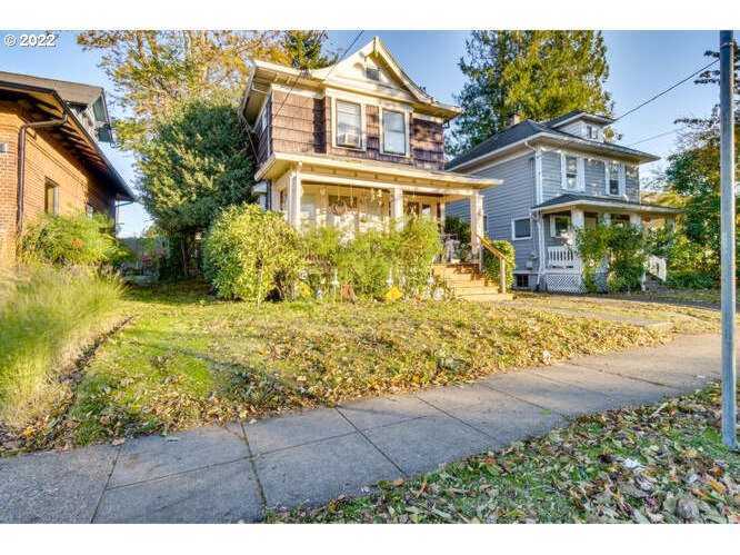 3832 SE 52nd AVE Portland, OR 97206