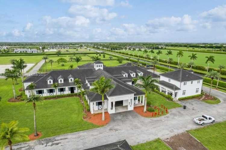 5141 Lasso Way Wellington, FL 33449