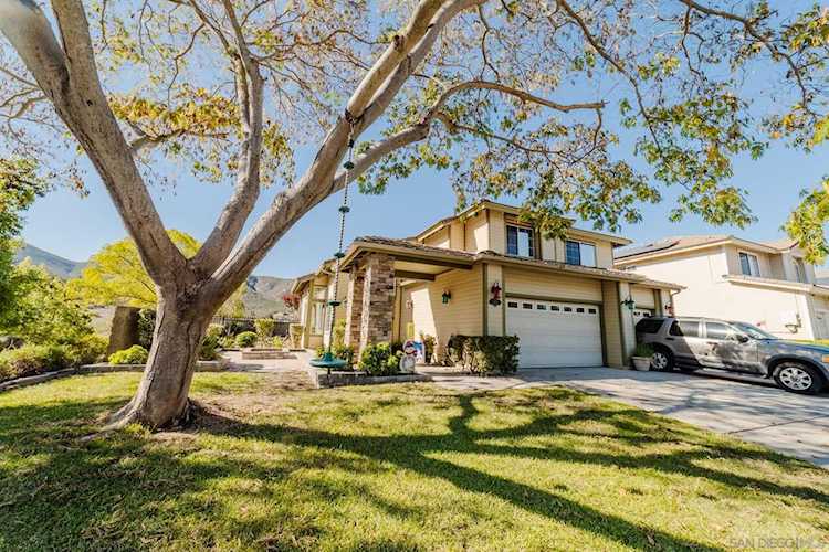 8450 Mesa Terrace Rd Santee, CA 92071