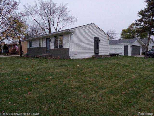 2521 Lindell Sterling Heights, MI 48310