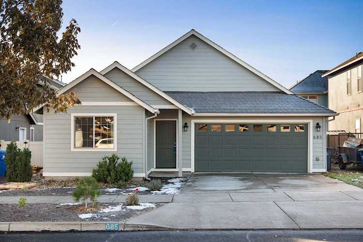 685 SE Gleneden Place Bend, OR 97702