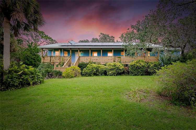 1430 Oak St Nokomis, FL 34275