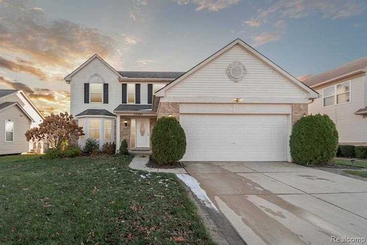 32945 Sand Piper Dr Romulus, MI 48174