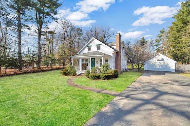 511 Springfield St Wilbraham, MA 01095
