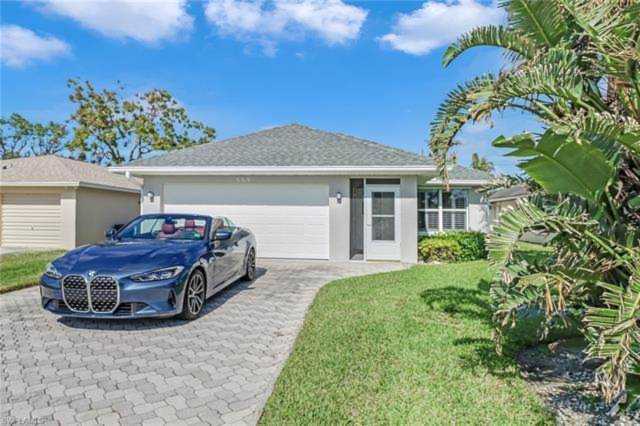 559 N 107th Ave Naples, FL 34108