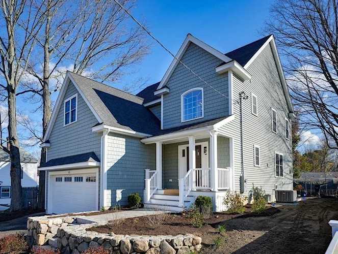 16 Summer St Woburn, MA 01801
