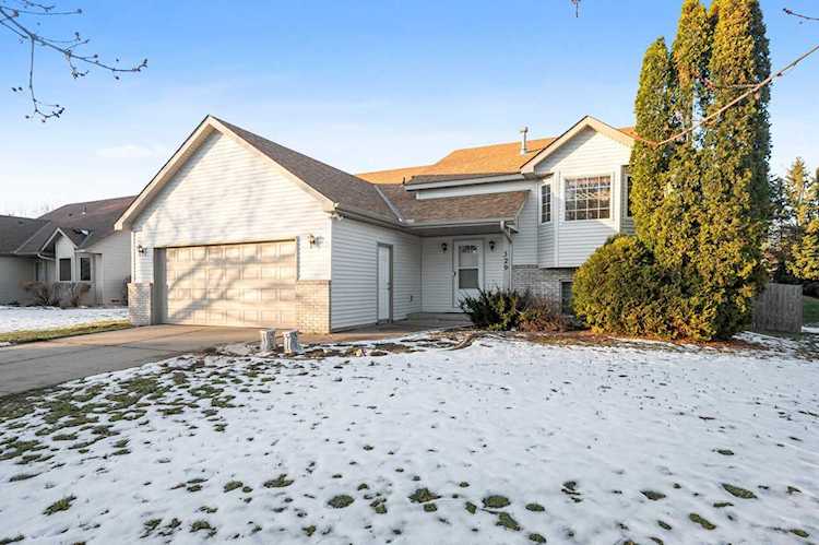 329 Linda Lane Lino Lakes, MN 55014
