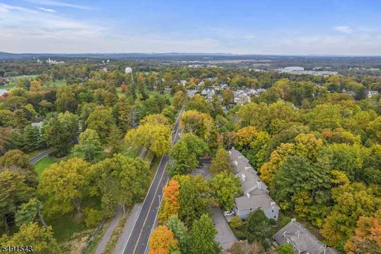 40E Loantaka Way Madison Boro, NJ 07940