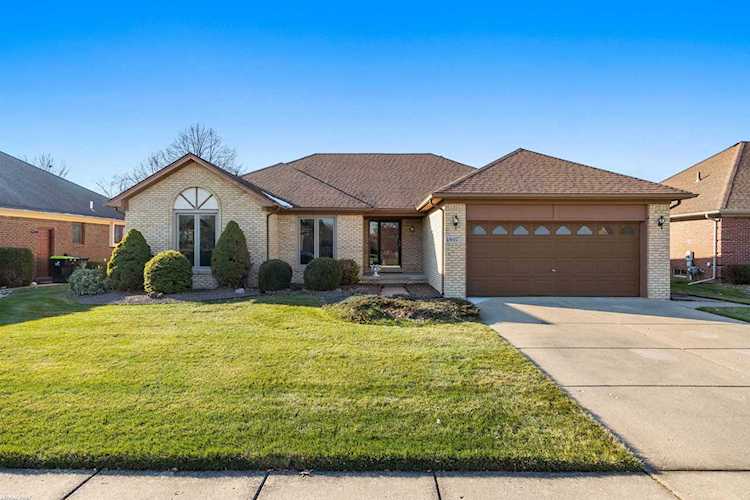 48667 Hunter Dr, Macomb, MI 48044 in Brentwood Farms Sub 2|Macomb MLS# 50096642 Photo 1